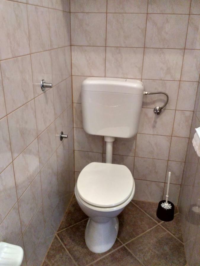 Apartmani Tonica Sukošan Exterior foto