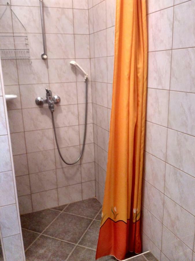 Apartmani Tonica Sukošan Exterior foto