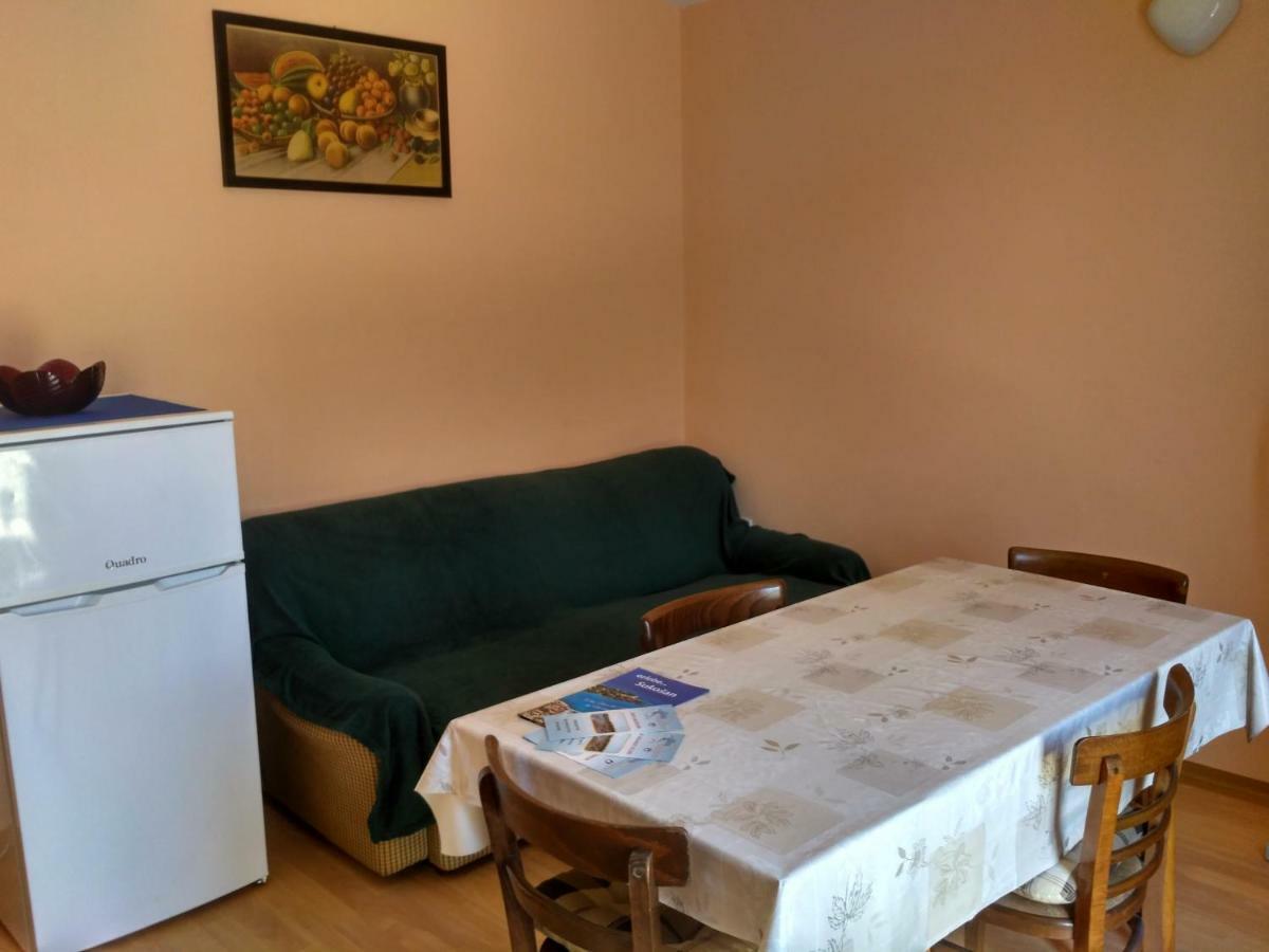 Apartmani Tonica Sukošan Exterior foto